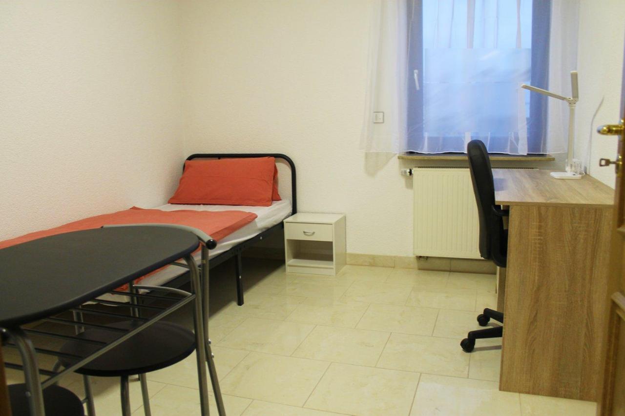 Spacious Apartment In Industrial Area Ludwigsburg Exterior photo
